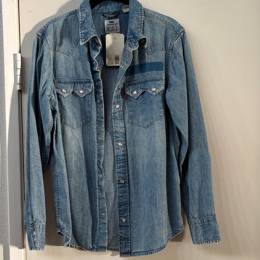 Levi’s Men's Denim Shirt